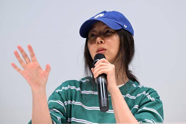 그룹 뉴진스 소속사 민희진 어도어 대표가 25일 서울 서초구 한국컨퍼런스센터에서 기자회견을 하고 있다. 박시몬 기자