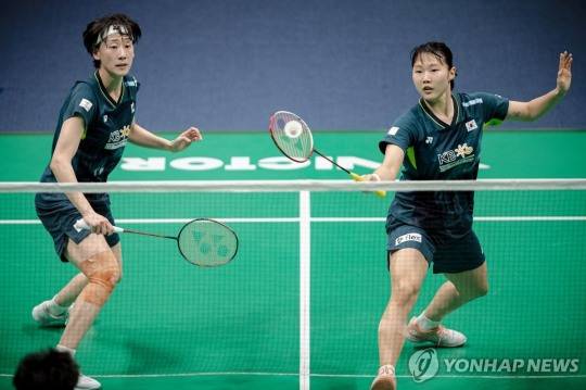 이소희(왼쪽)-백하나조의 하이클리어
[신화=연합뉴스]
