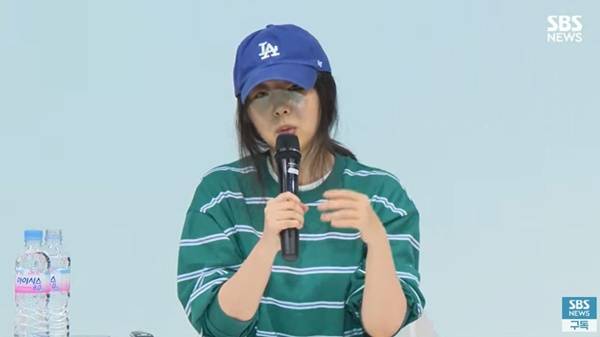 ▲ 지난 25일 기자회견을 진행하는 민희진 어도어 대표. 사진=유튜브 SBS 뉴스 갈무리