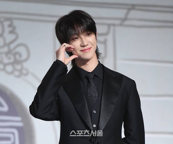 세븐틴 디에잇이 29일 콘래드 서울 호텔에서 그간 9년 활동을 정리한 베스트 앨범 ‘세븐틴 이즈 라이트 히어(17 IS RIGHT HERE)’ 발매 기념 글로벌 기자간담회에서 포토타임을 갖고 있다. 2024. 4. 29.최승섭기자 thunder@sportsseoul.com