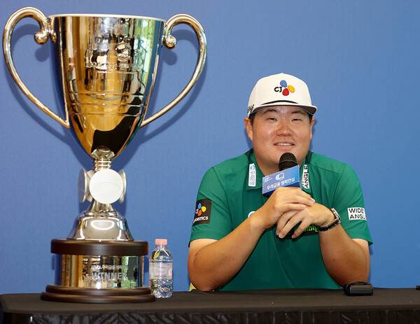 2024년 한국프로골프(KPGA) 투어 우리금융 챔피언십 우승을 차지한 임성재 프로. 사진제공=KPGA