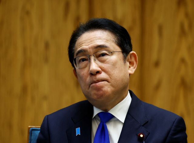 기시다 후미오 일본 총리가 지난 5일 수도 도쿄에서 국빈 방미와 관련한 합동 인터뷰를 준비하고 있다. 로이터연합뉴스