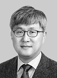 이상환 한국외국어대 교수, 前 한국국제정치학회장
