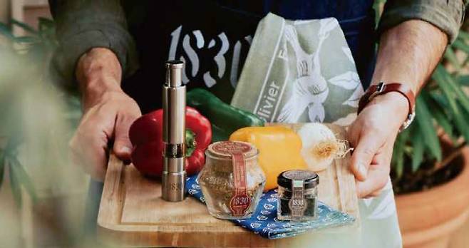 더유로 인터내셔널 메종브레몽