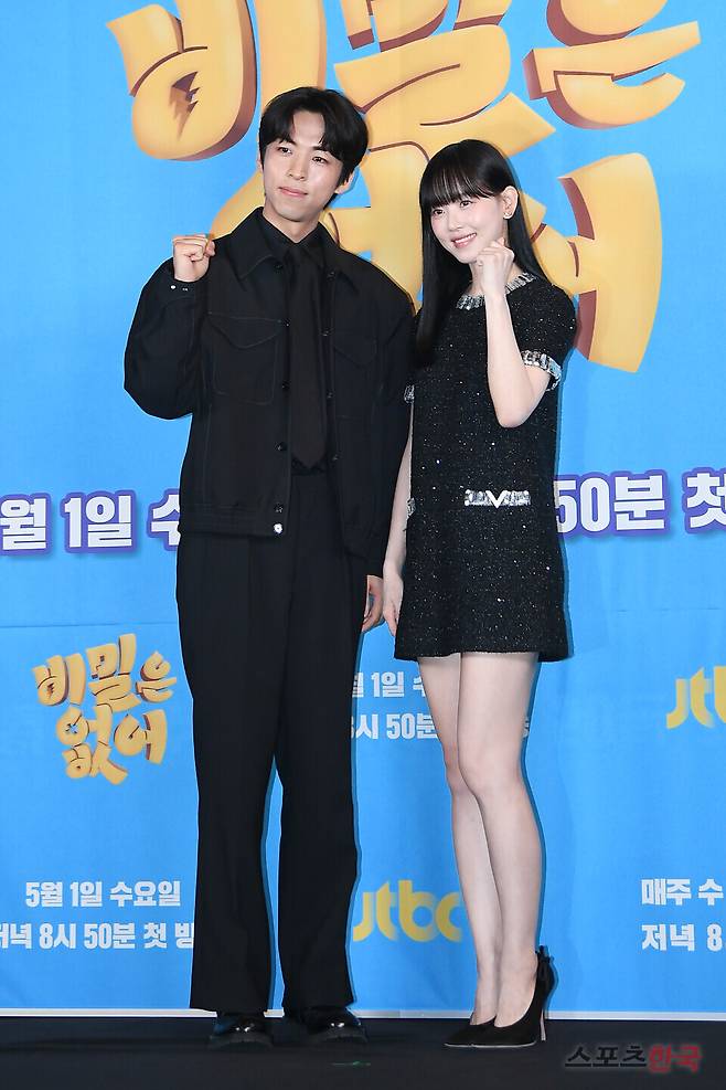 JTBC 수목드라마 '비밀은 없어' 제작발표회에 참석한 배우 주종혁, 강한나. ⓒ이혜영 기자 lhy@hankooki.com