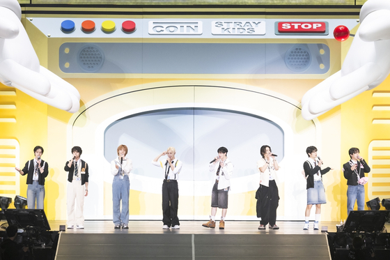 Stray Kids held its first Japanese offline meet and greet event, ″SKZ Toy World,″ meeting 160,000 Japanese fans. [JYP ENTERTAINMENT]