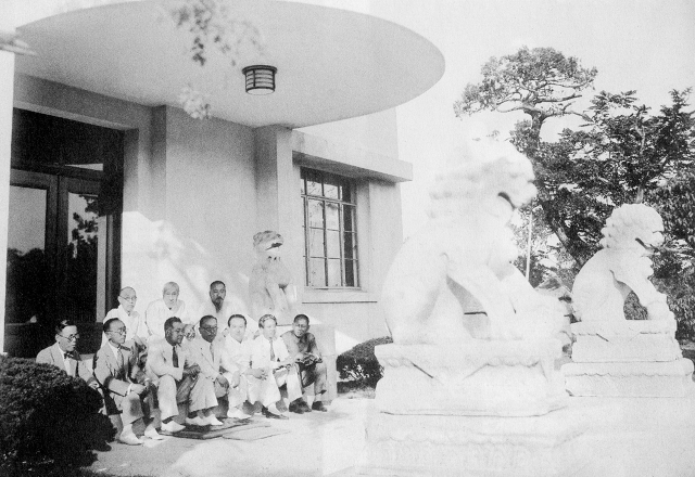 1938년 보화각 개관 기념 사진. 간송미술관 제공