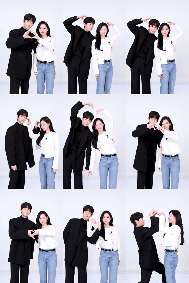 배우 김수현과 김지원이 ‘눈물의 여왕’ tvN 시청률 1위 달성 기념으로 하트 챌린지를 했다. tvN 유튜브 캡처