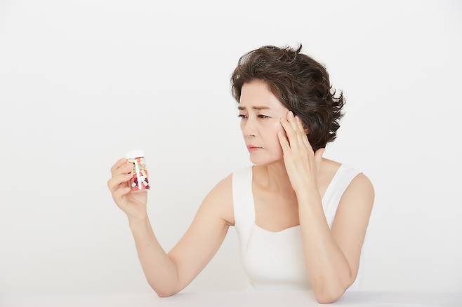 건강과 장수를 위해 사람들이 섭취해야 하는 상위 5가지 보충제를 소개한다. [사진=게티이미지뱅크]