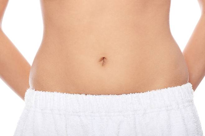 배꼽과 겨드랑이 발은 악취가 나기 쉬운 신체 부위다./사진=클립아트코리아