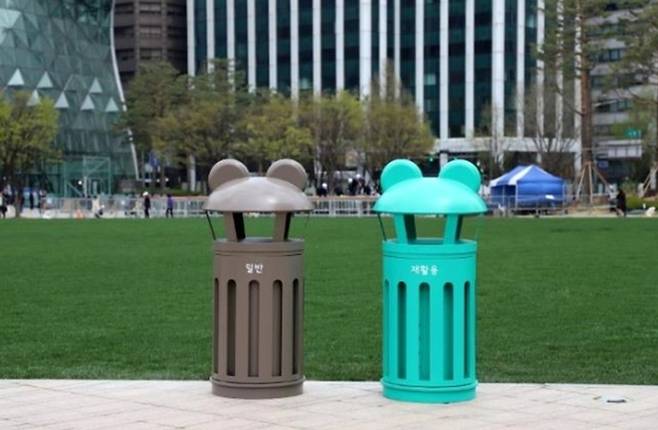 서울형 가로쓰레기통 A타입 특화형. 서울시