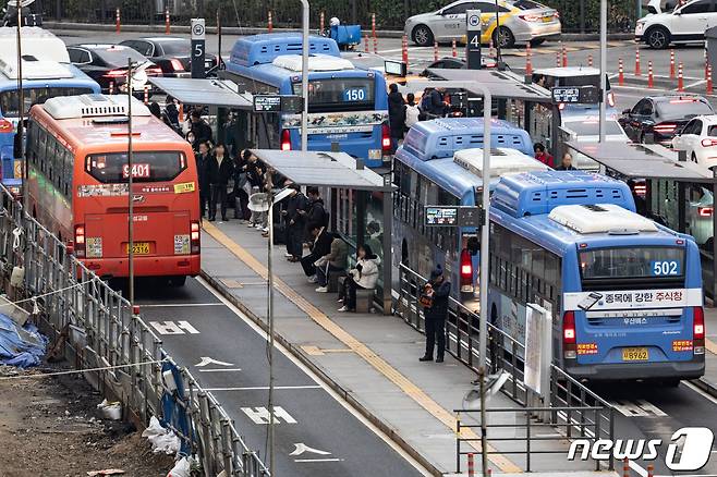 서울시내 버스. 2024.3.28/뉴스1 ⓒ News1 이재명 기자