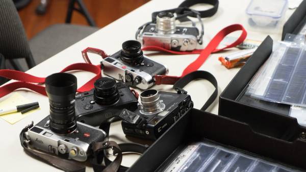 '포토프레스 세대'는 사진을 통해 자신을 표현한다. 사진은 다양한 종류의 카메라. /사진=사파사진학원 제공