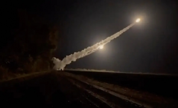 우크라이나군이 공개한 에이태큼스 미사일 사용 영상 캡처