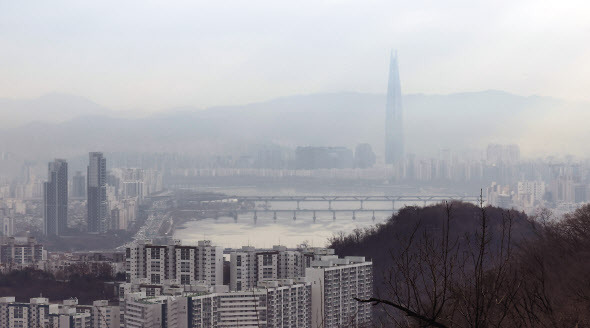 남산에서 바라본 한강 주변 아파트 모습(사진은 기사와 직접적 관련 없음) [연합]