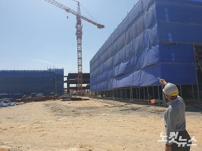 3일 AI산업융합 집적단지가 조성되고 있는 광주 북구 오룡동 1089번지 일대. 실증동과 창업동의 공사가 중단된 상태다. 조시영 기자