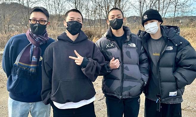 방탄소년단 멤버 제이홉(왼쪽부터), 지민, 정국, 슈가. 방탄소년단 공식 트위터 캡처