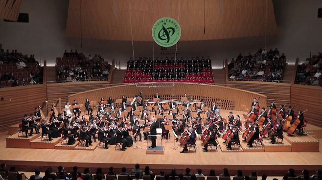 중국-프랑스 수교 60주년을 맞아 상하이에서는 국제음악회가 열렸다. / 사진 = CCTV 캡쳐