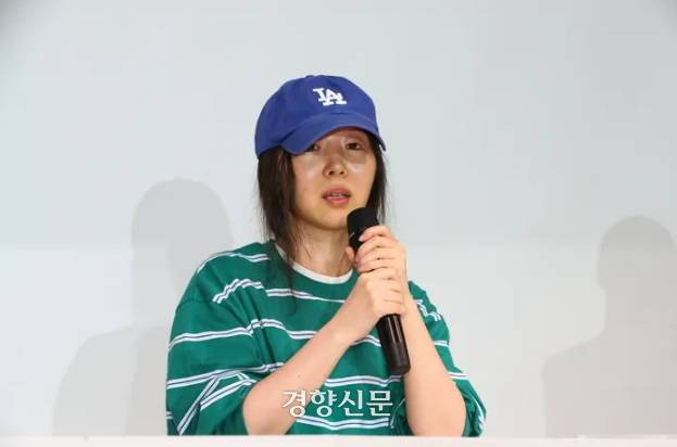 민희진 어도어 대표가 기자회견에서 발언하고 있다. 이준헌 기자