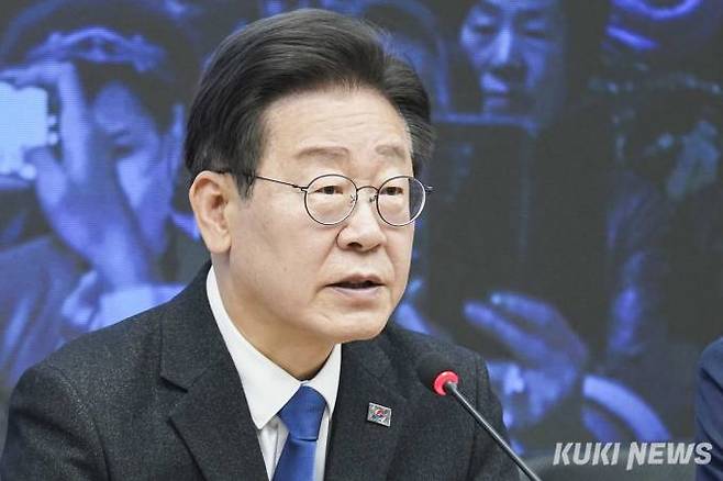 이재명 더불어민주당 대표가 지난 11일 오전 서울 여의도 더불어민주당 중앙당사에서 열린 더불어민주당·더불어민주연합 제12차 합동 중앙선거대책위원회의 겸 선대위 해단식에서 발언하고 있다. 쿠키뉴스 자료사진