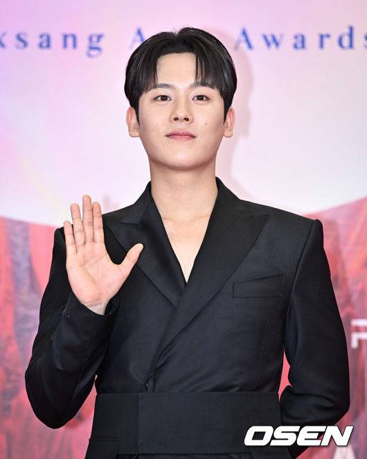 [OSEN=조은정 기자]배우 이정하가 레드카펫을 밟고 있다.  2024.05.07 /cej@osen.co.kr