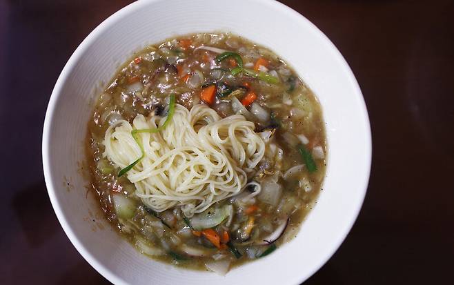 전주 중국집 ‘대보장’의 ‘물짜장’. 박미향 기자