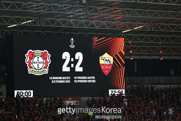 LEVERKUSEN, GERMANY - MAY 09: The video screen shows the result of the UEFA Europa League 2023/24 Semi-Final second leg match between Bayer 04 Leverkusen and AS Roma at BayArena on May 09, 2024 in Leverkusen, Germany. (Photo by Christof Koepsel/Getty Images) (Photo by Christof Koepsel/Getty Images)
