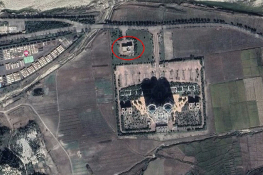 구글 지도(위성) 이미지 속 붉은 원 속 건물이 철거된 소방서 시설. 그 아래 건물은 이산가족면회소. 연합뉴스