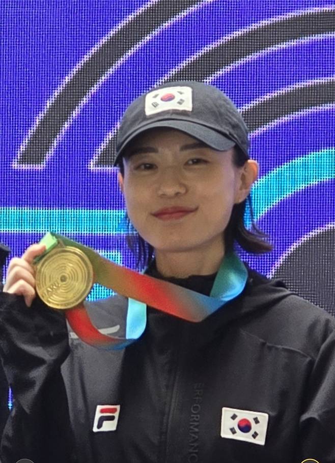사격 대표팀 김예지가 아제르바이잔 바쿠에서 열린 2024 ISSF 바쿠 월드컵 여자 25m에서 금메달을 따냈다. 사진 | 대한사격연맹