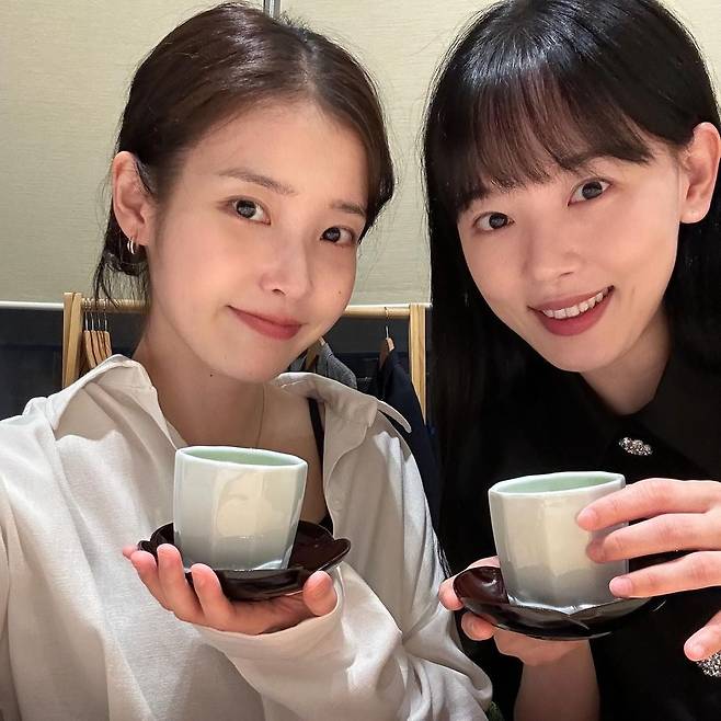 사진=아이유 SNS