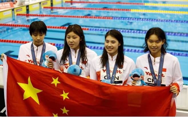 2023년 6월 일본 후쿠오카에서 열린 세계수영선수권대회에 참가한 중국 여성 계영 대표팀. / 로이터