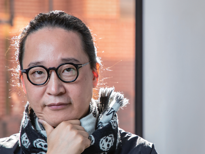 송길영 작가고려대 전산과학 학·석사, 동 대학교 컴퓨터학 박사, 현 고려대 미디어학부 겸임교수, 현 한국데이터마이닝학회 부회장, 전 다음소프트 최고전략책임자, 전 바이브컴퍼니 부사장 사진 이태경 기자