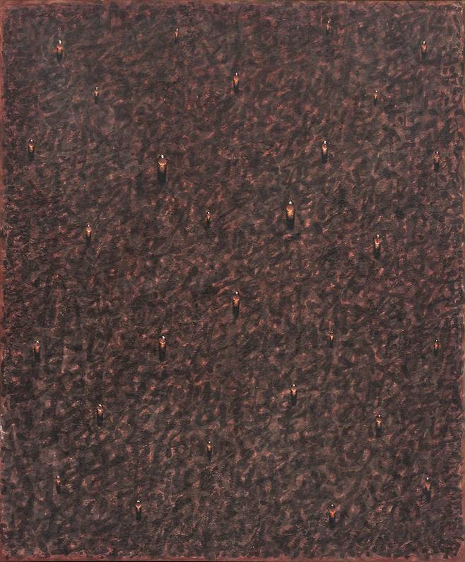 김창열, 회귀 SH 9016, 1990, 캔버스에 한지, 먹, 아크릴릭. [갤러리현대]