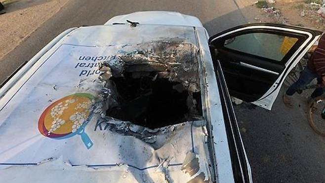 이스라엘군에 의해 공습 당한 구호단체 월드센트럴키친(WCK)의 차량 모습. 연합뉴스