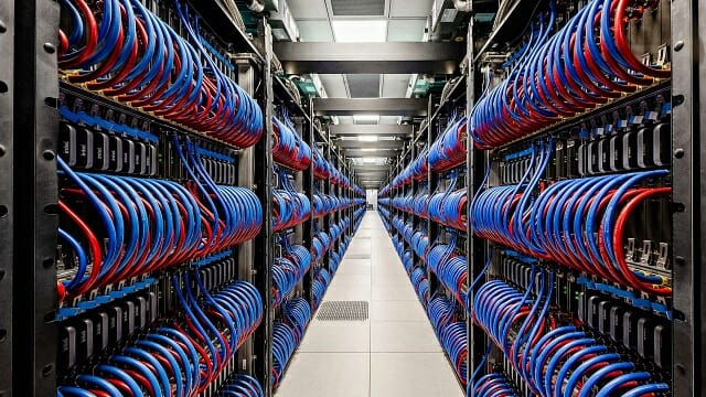 미국 아르곤 국립 연구소 슈퍼컴퓨터 '오로라'에 공급된 인텔 서버 블레이드. (사진=인텔)