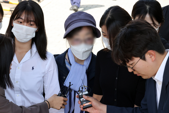 President Yoon Suk Yeol's mother-in-law, Choi Eun-soon, is released from the Seoul Dongbu Detention Center on Tuesday. [NEWS1]