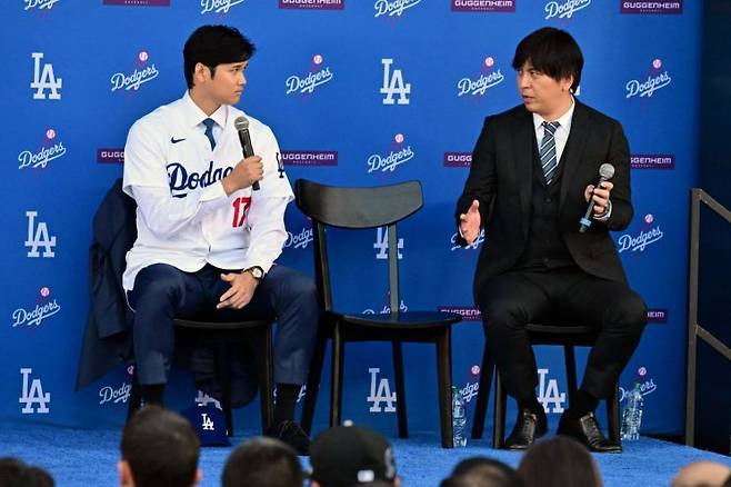 미국프로야구(MLB) 슈퍼스타 오타니 쇼헤이(로스앤젤레스 다저스)와 전 통역사 미즈하라 잇페이 [사진출처=AFP연합뉴스]