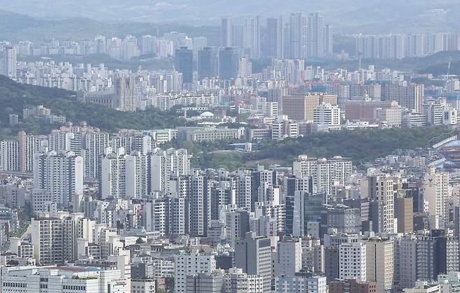 서울 남산에서 바라본 아파트의 모습. 뉴시스