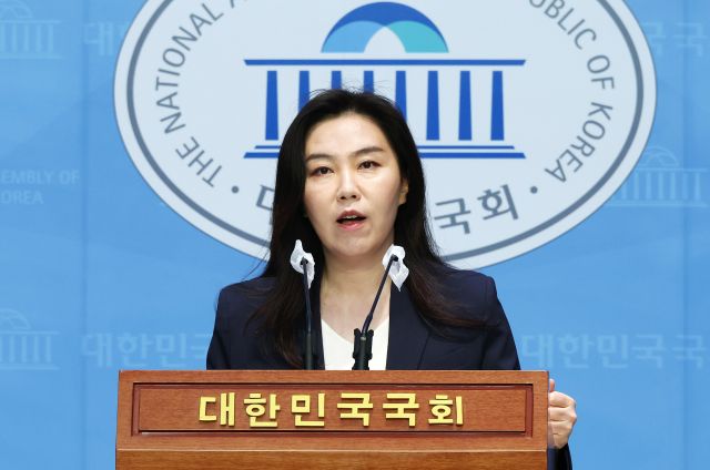 더불어민주당 강유정 원내대변인. 연합뉴스