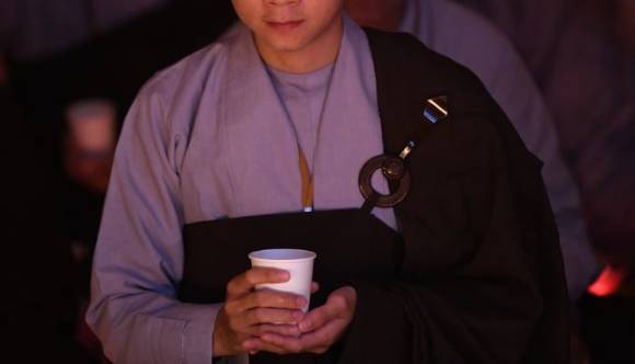 스님에게 호신용 가스총을 분사한 90대 남성이 경찰에 붙잡혔다. 본 기사와 무관한 이미지. [사진=픽사베이]