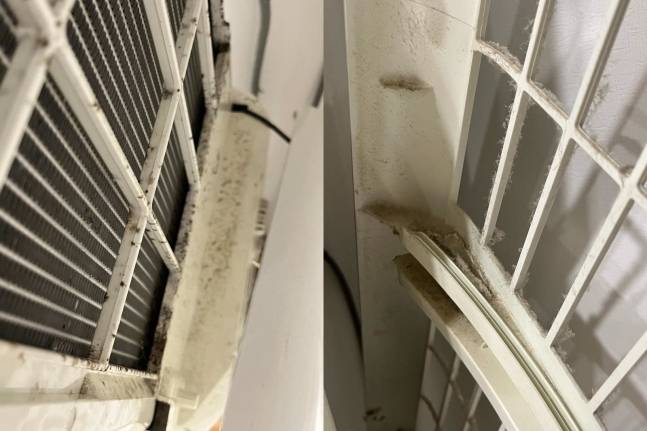 한 사설업체로부터 에어컨 청소 서비스를 이용한 소비자가 청소가 제대로 되지 않은 에어컨 후면부 내부 모습을 공개한 사진. [사진출처 = 온라인 커뮤니티]