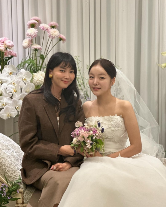 오윤아가 김기리, 문지인 결혼을 축하했다.사진=오윤아 SNS