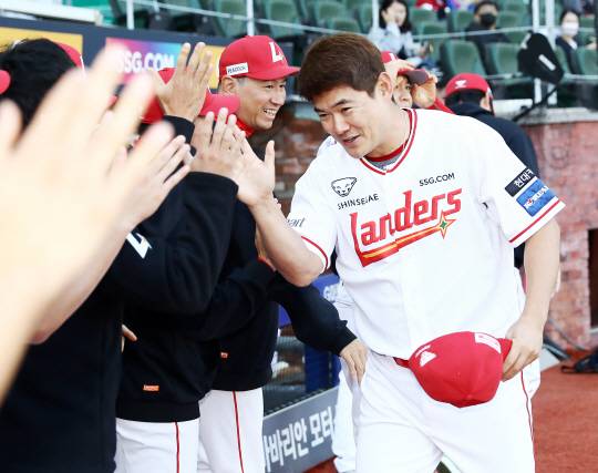 SSG의 노경은. SSG 제공