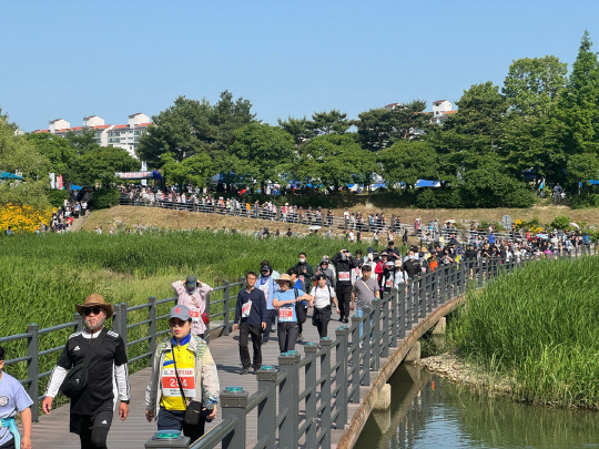 대전시체육회는 26일 유림공원에서'2024 함께하는 건강걷기 대회'를 개최했다. 대전시체육회 제공