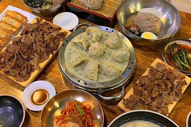 막불감동 막국수 교자