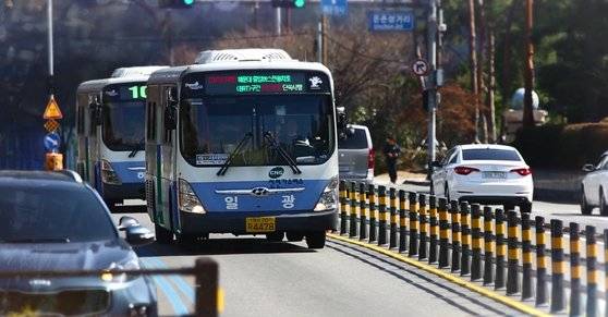 부산에서 운영 중인 중앙버스전용차로(BRT). [사진 부산시]