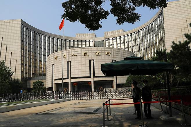중국 베이징에 있는 중국인민은행 건물 외경. 로이터=연합뉴스