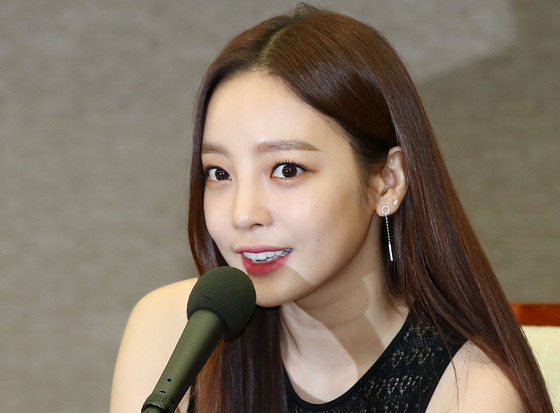 Late singer Koo Ha-ra in July 2018 [YONHAP]