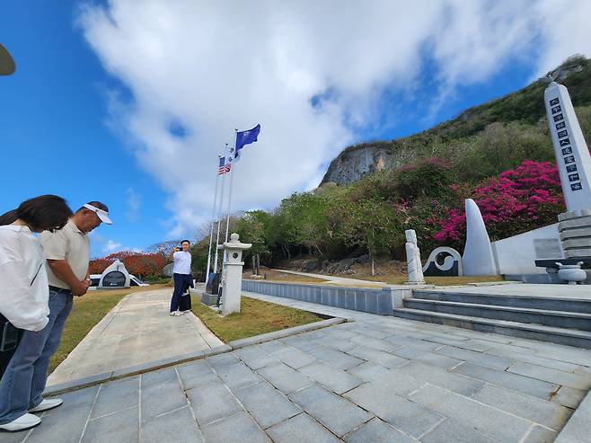 한국인들의 참배