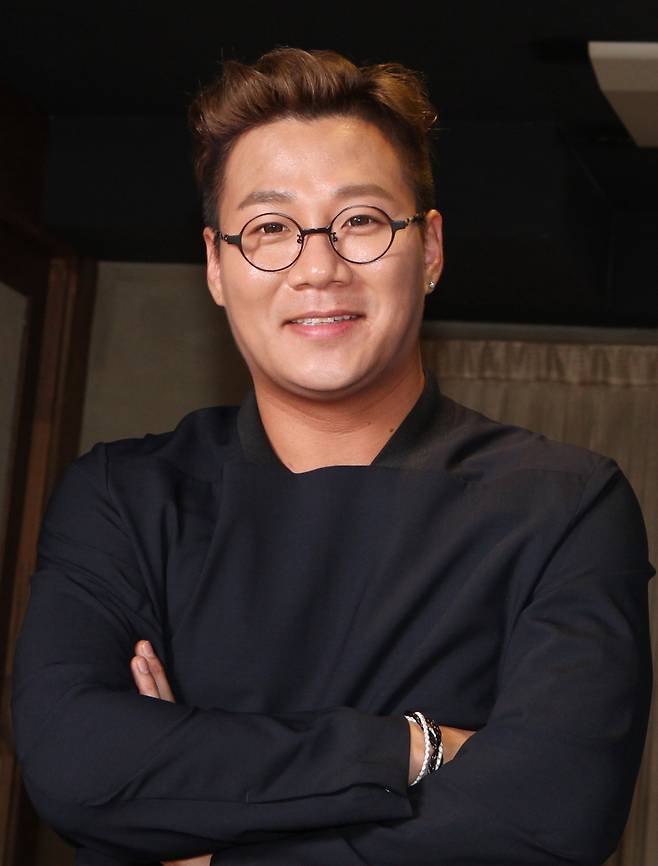 비이브 윤민수.